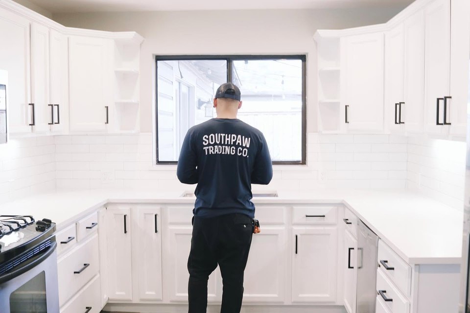Luis Carrillo on a Southpaw job site